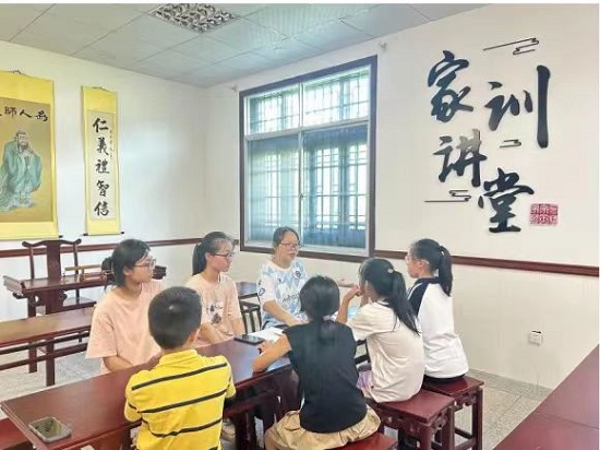 宣讲与学习照片.jpg