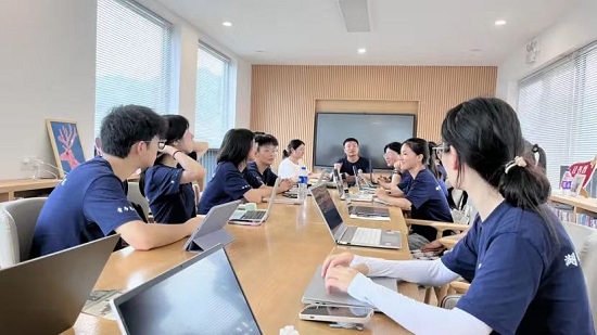 会议现场照片.jpg