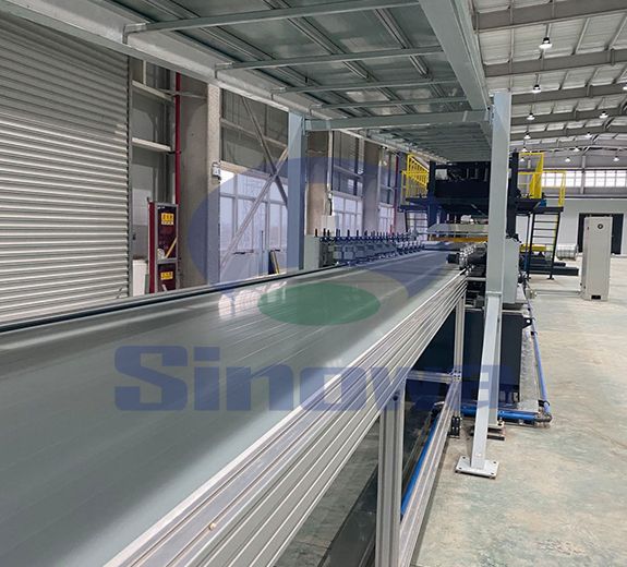 Aluminum PU Sandwich Panel Machine,必威betway西汉姆